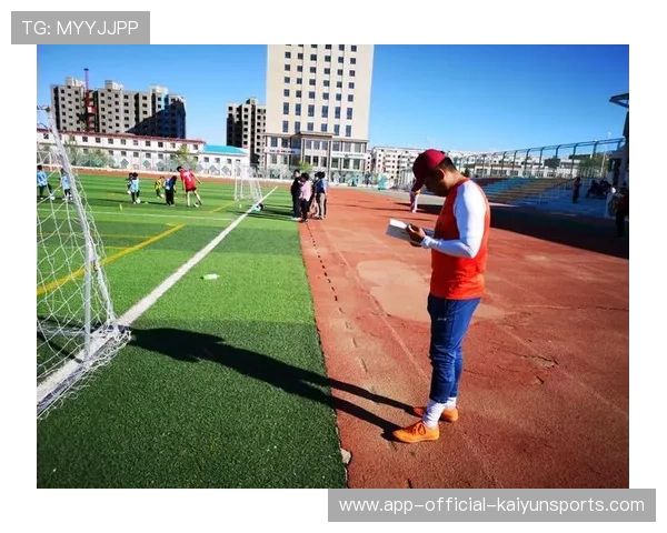 职业俱乐部青训学院的商业转化率与人才培养路径